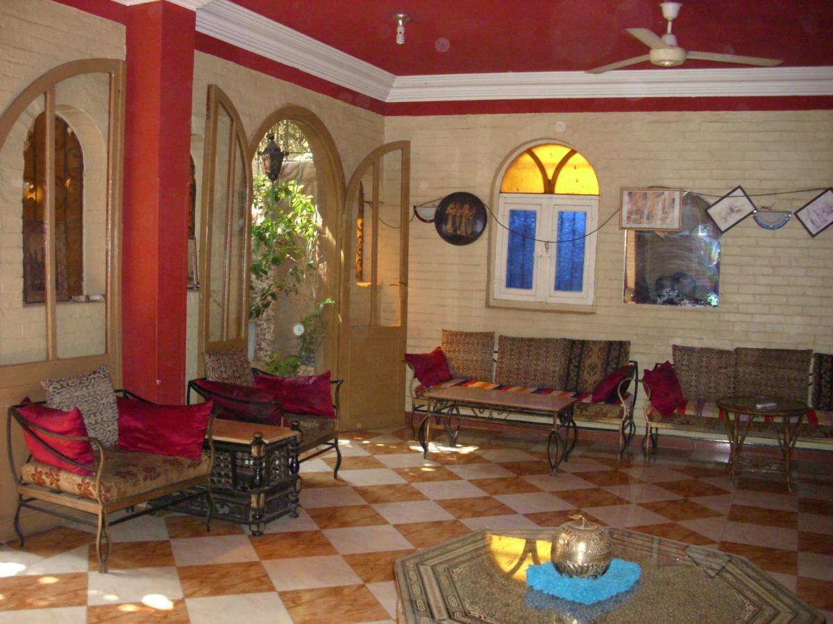 Ramsess Hostel ลักซอร์ ภายนอก รูปภาพ