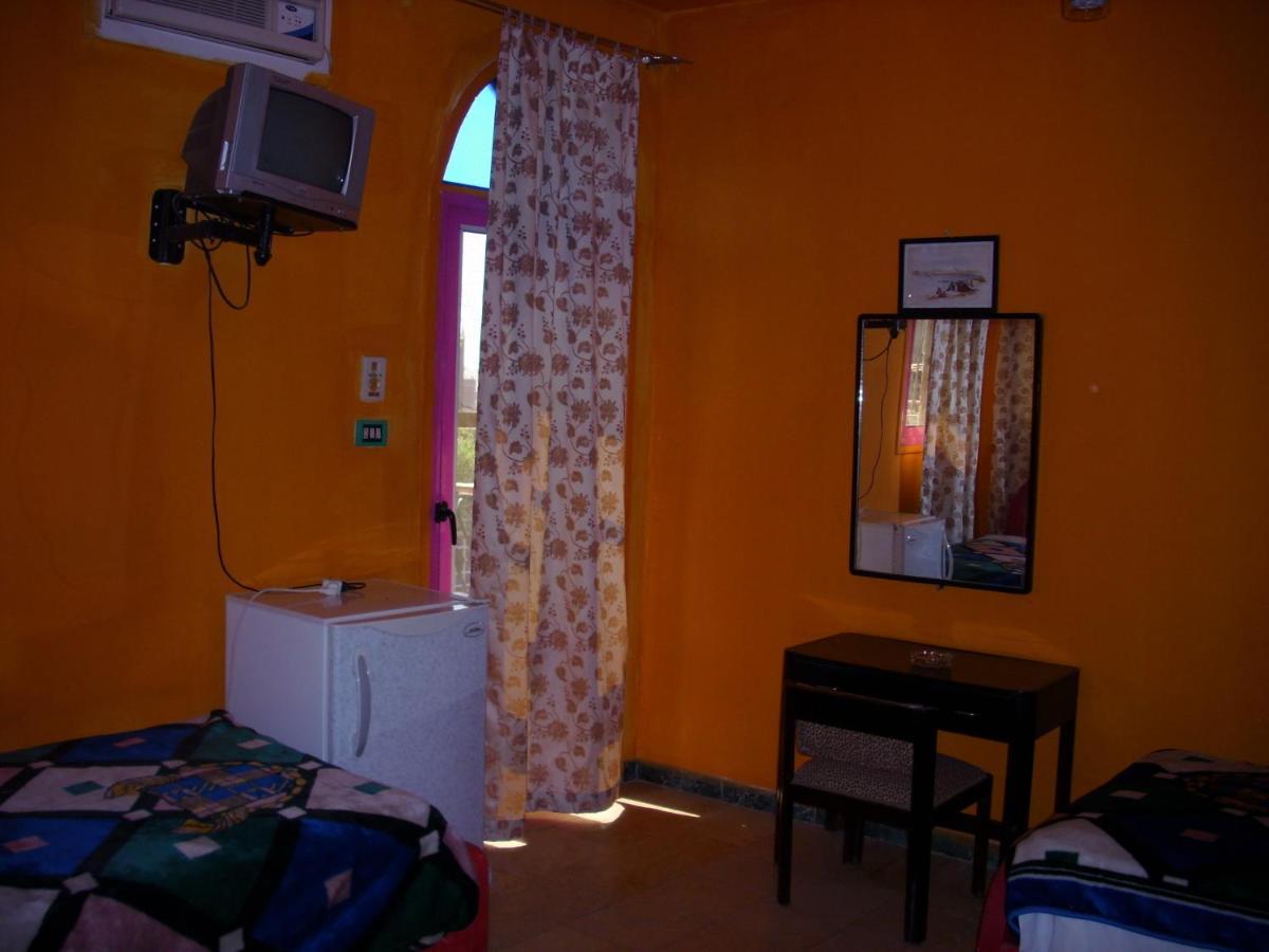 Ramsess Hostel ลักซอร์ ภายนอก รูปภาพ